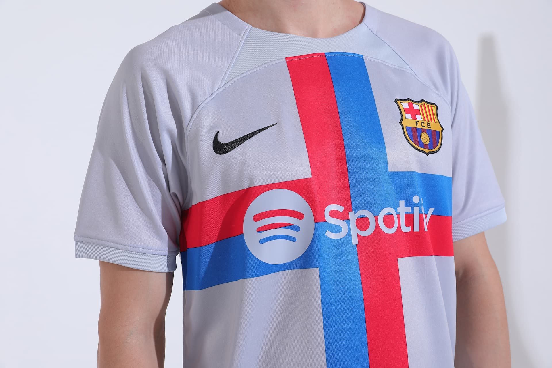 Barcelona third away jersey 2022 (1).jpg