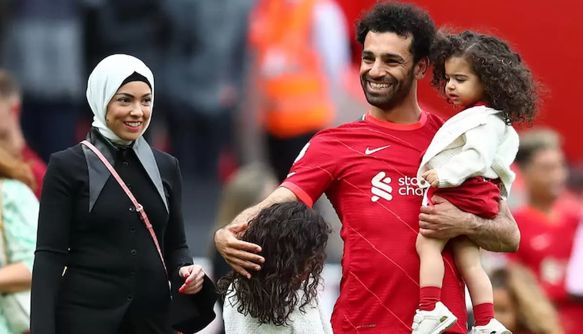 Mohamed-salah-family.jpg