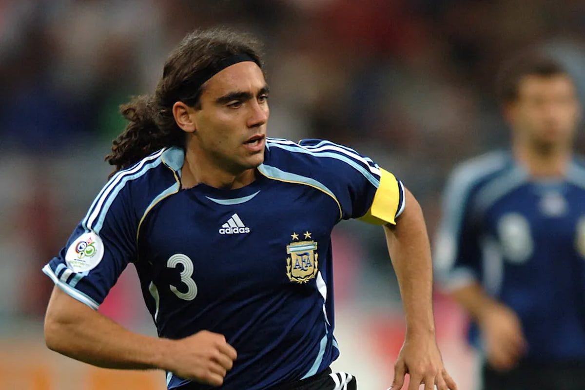 2006 world cup Argentina Away Long Sleeves (2) (1).jpg
