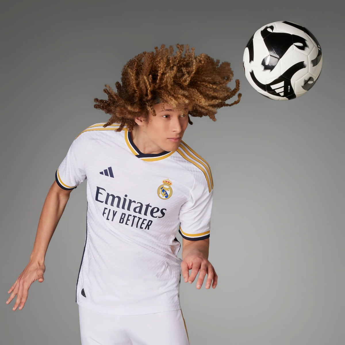 real_madrid_2023_24_home_jersey (1) (1).jpg