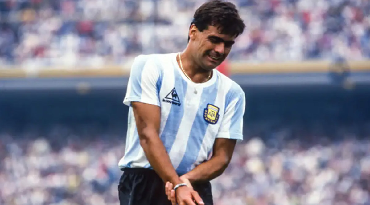 1986 argentina jersey (3).jpg