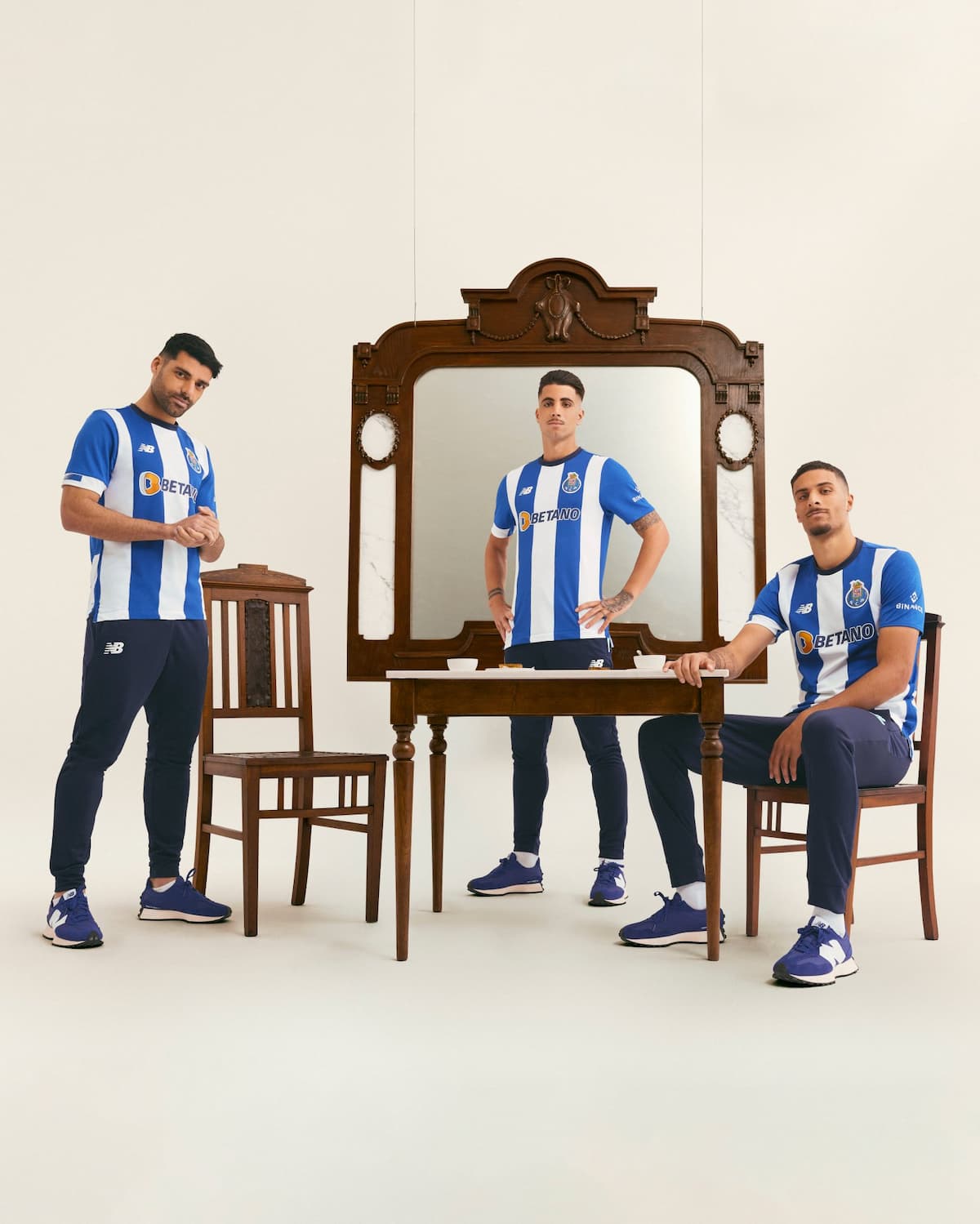 fc_porto_2023_24_home_jersey (4).jpg