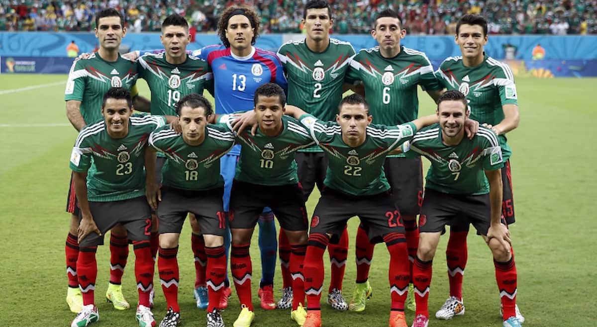2014 World Cup Mexico Jersey (4).jpg