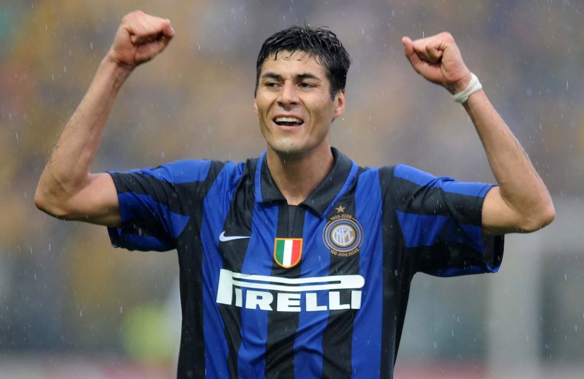 2007 08 Inter Milan 100th Anniversary Jersey (3).jpg