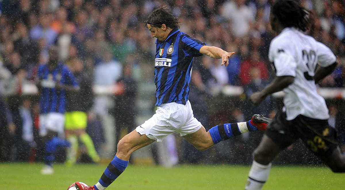 2007 08 Inter Milan 100th Anniversary Jersey (1) (1).jpg
