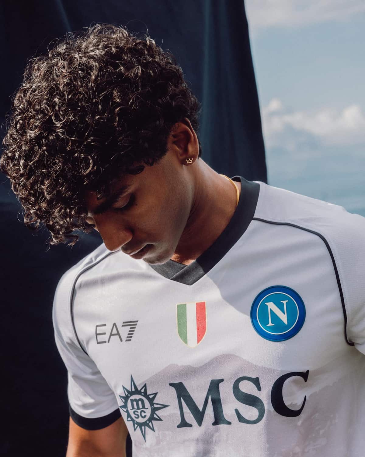 Napoli 23 24 away kit
