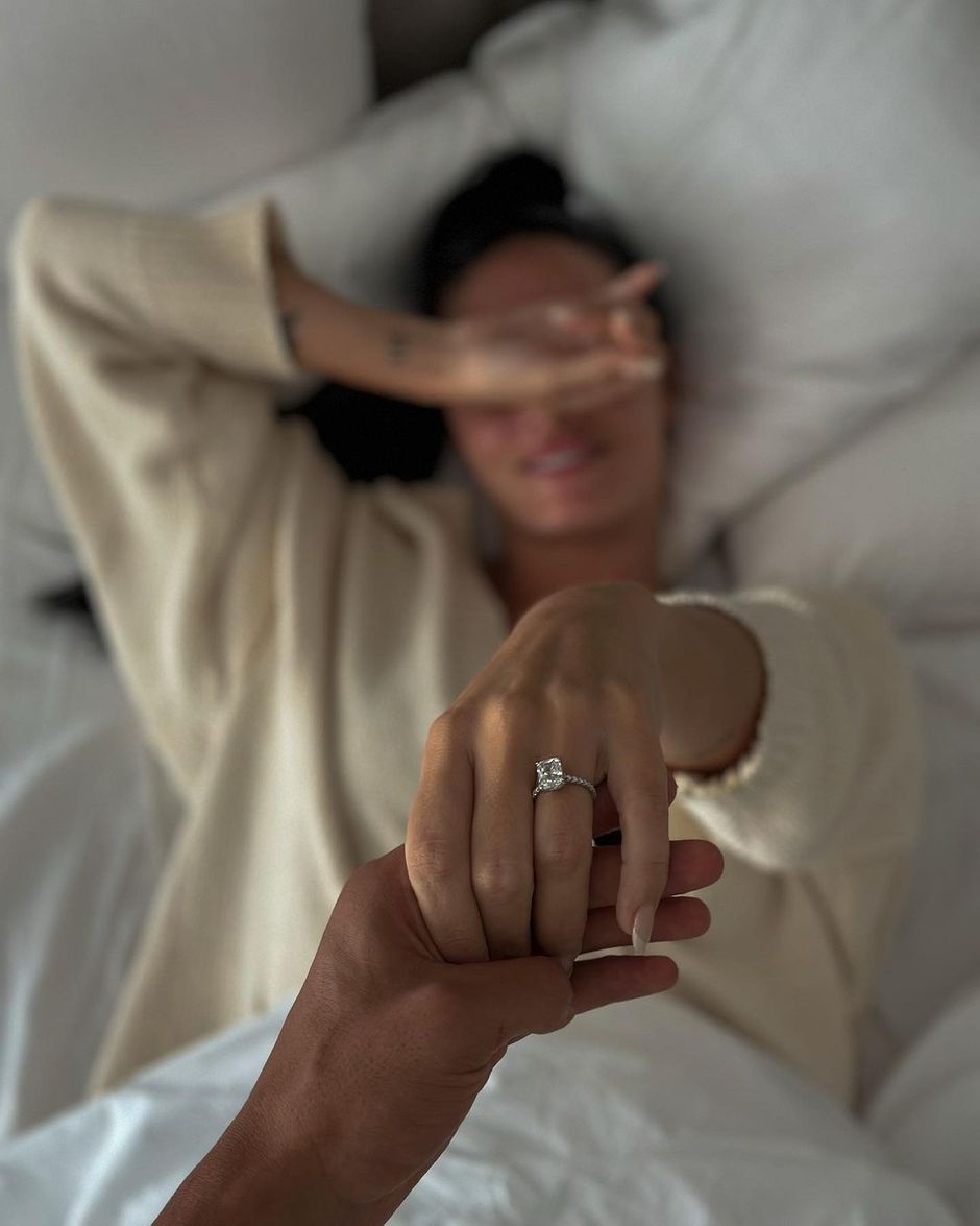 Oriana Sabatini's diamond ring.jpg