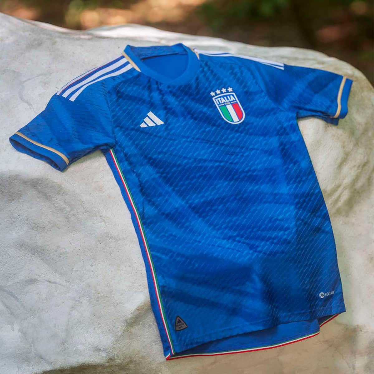 23 24 Italy home jersey