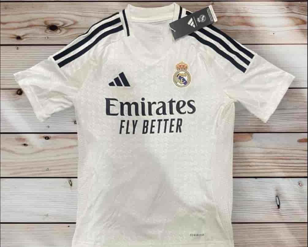 real madrid cf home jersey 24-25 Pro Jersey Shop.jpg