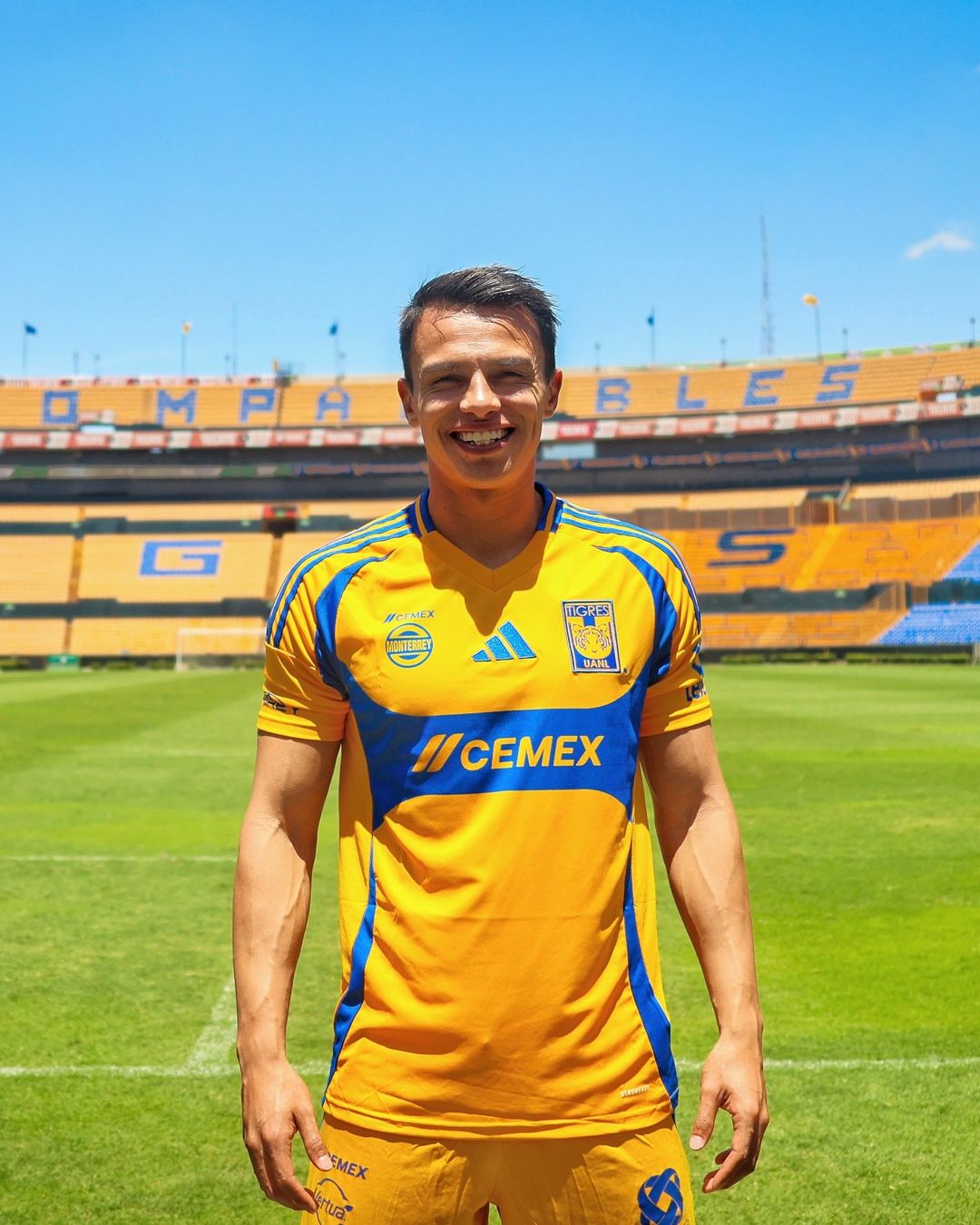 Tigres UANL Men's Authentic Home Jersey 202425 - Player Version.jpg