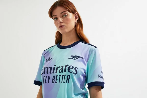 Arsenal Women's Third Away Kit 2024-25.jpg