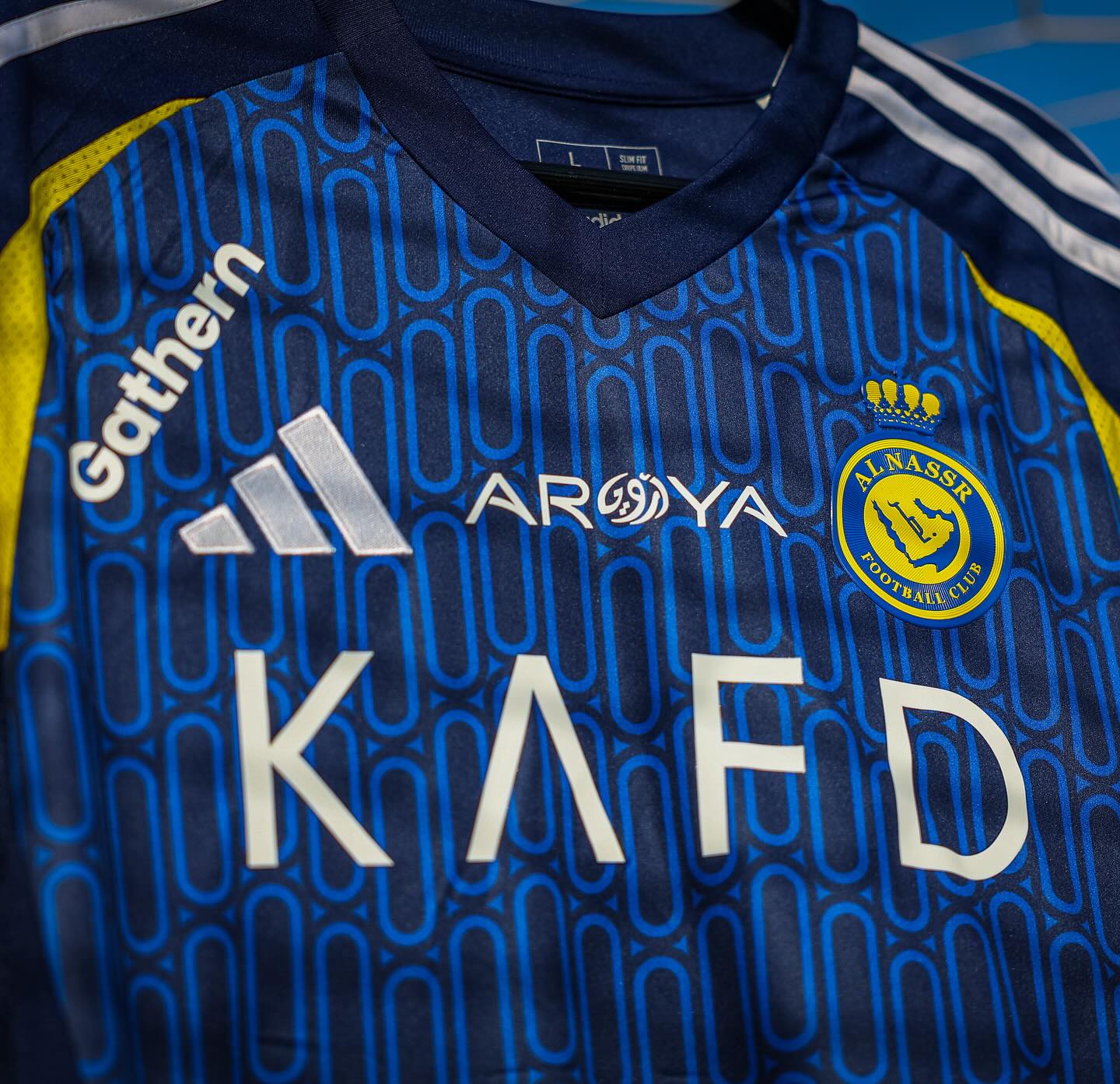 Men's Al Nassr Away Jersey 2024-25 – Fan Version.jpg